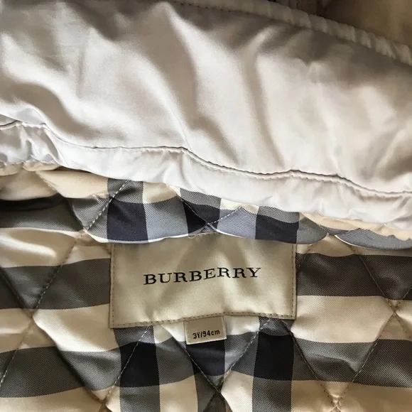 Burberry kids jacket size